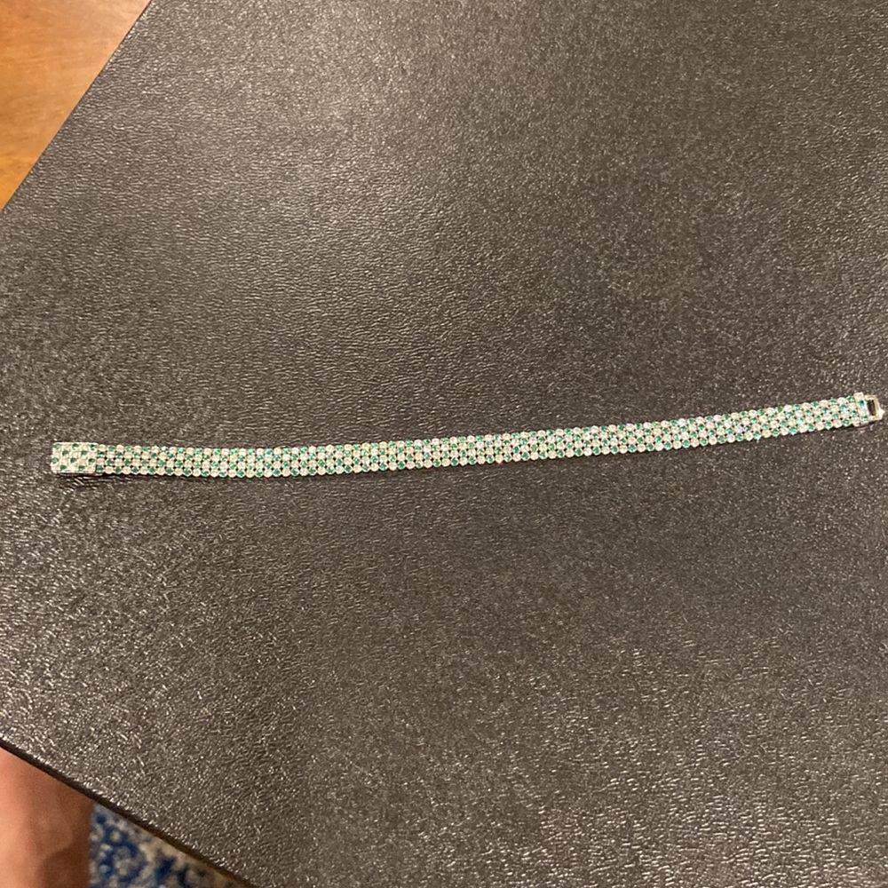 Tennis Bracelet 💚 - Picture 2 of 5